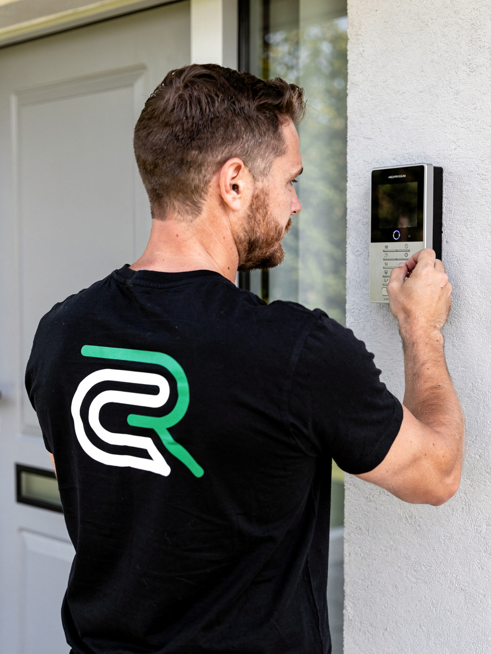 freepik__a-caucasian-male-technician-with-a-short-beard-and__66797